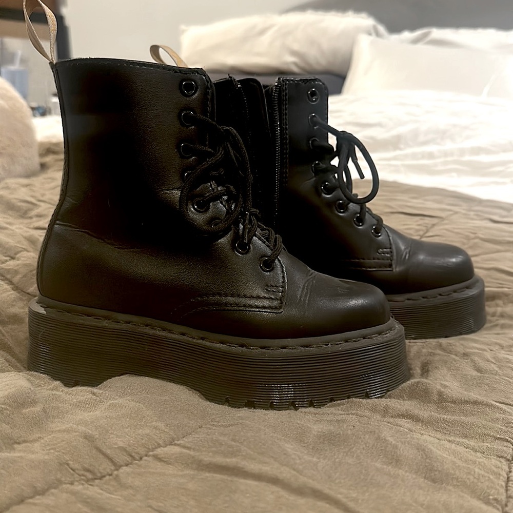 Doc Martens Vegan Jadon
